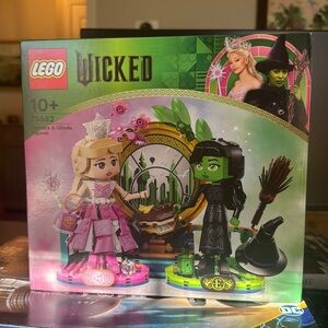 Lego Wicked - #75682 - Elphaba and Glinda - 558 Pieces - New never opened in box